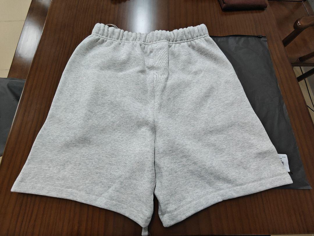FEAR FOG GOD ESSENTIALS グレー ショートパンツ XS