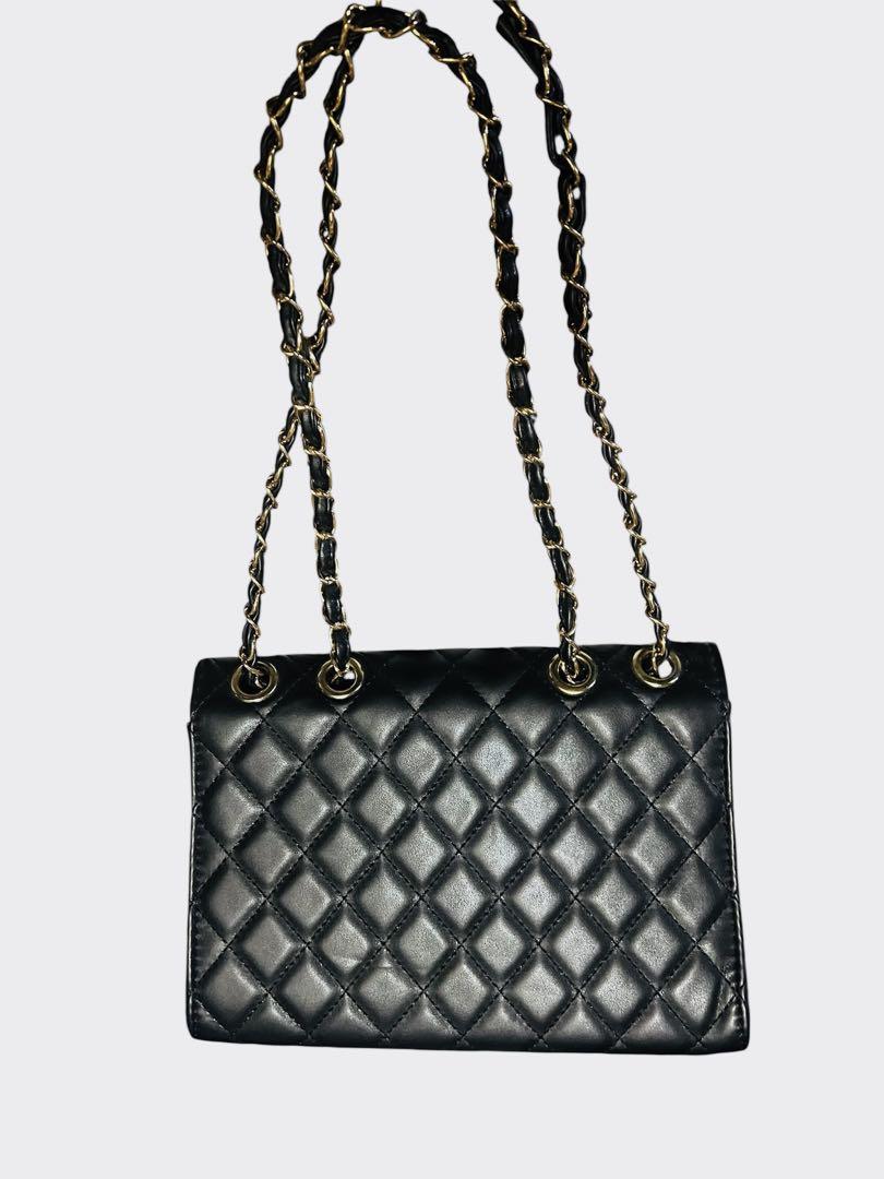 CHANEL ショルダーバック値下げ可能 - メルカリ