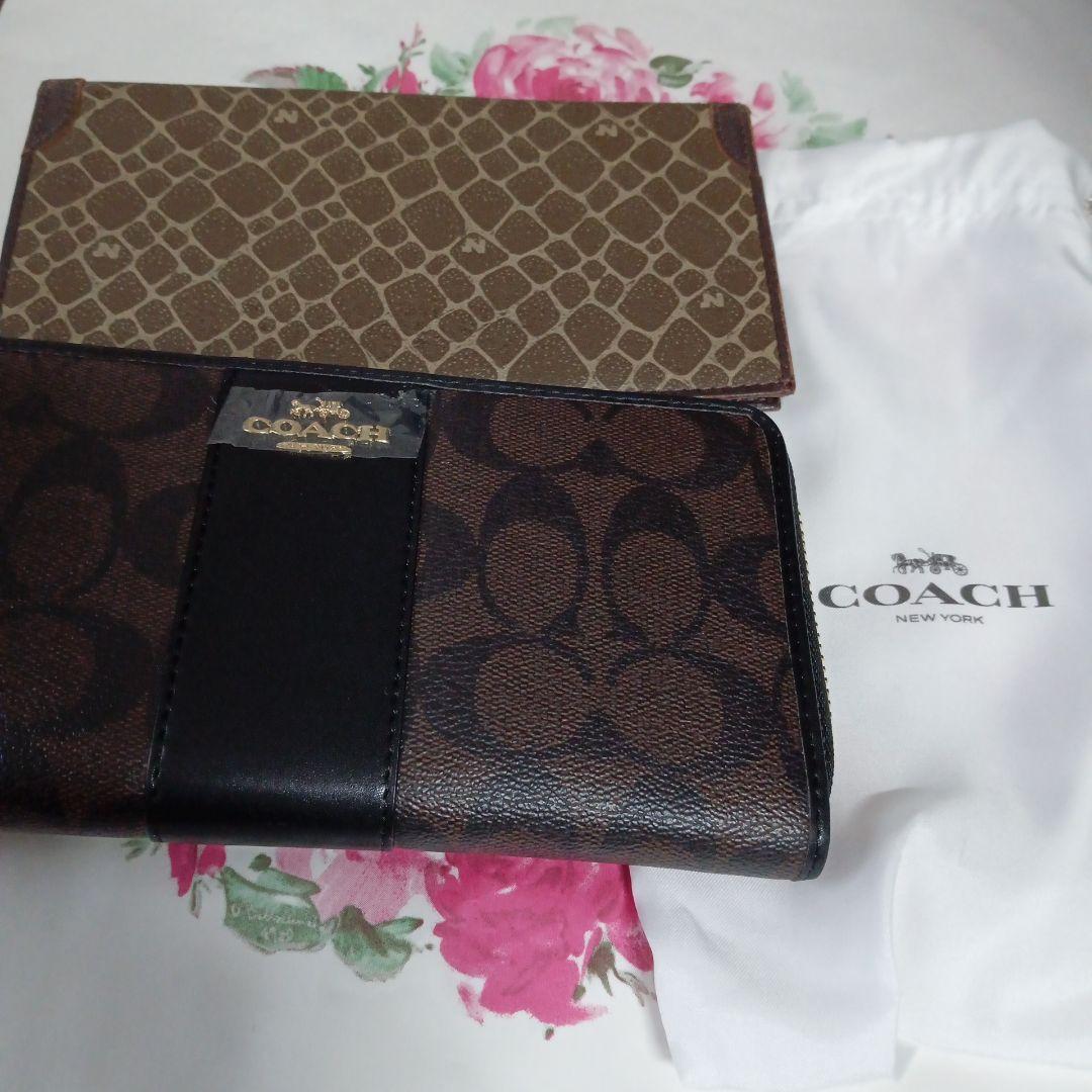 新品未使用COACH ハート型グリッターコインケース