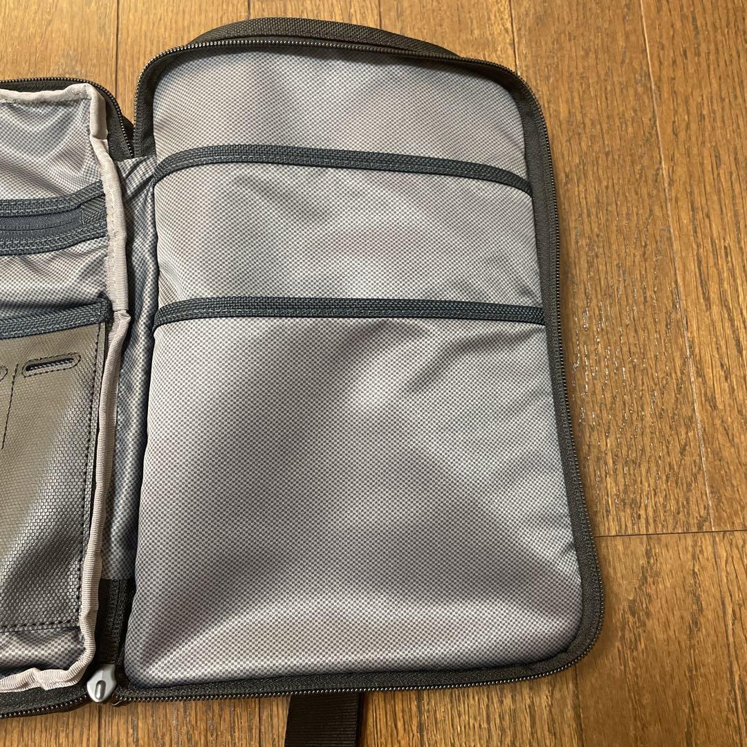 専用はちみつ様【美品】TUMIトゥミ　ショルダーバッグ