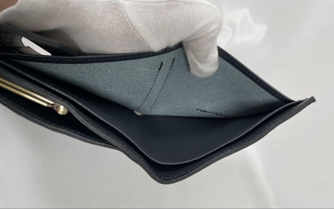 未使用 IL BISONTE イルビゾンテ 二つ折り財布 がま口 レザー 現行品