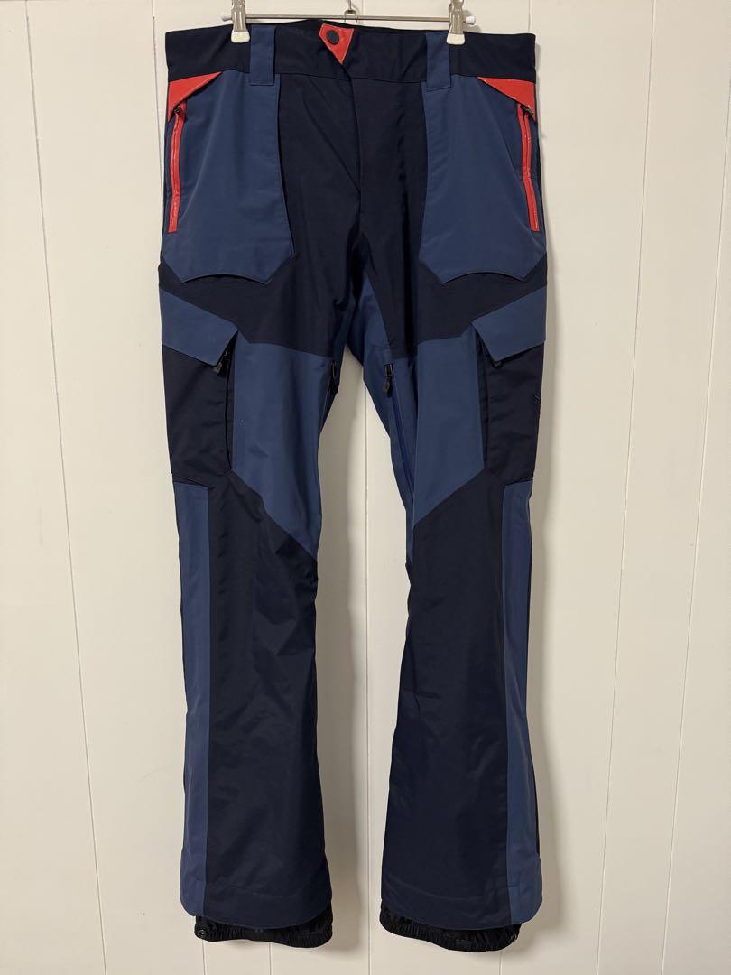 BURTONTHIRTEENセットアップ　GORE-TEX