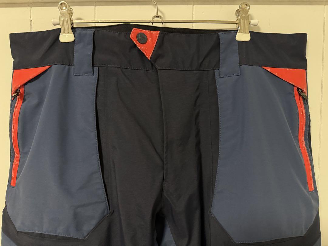 BURTONTHIRTEENセットアップ　GORE-TEX