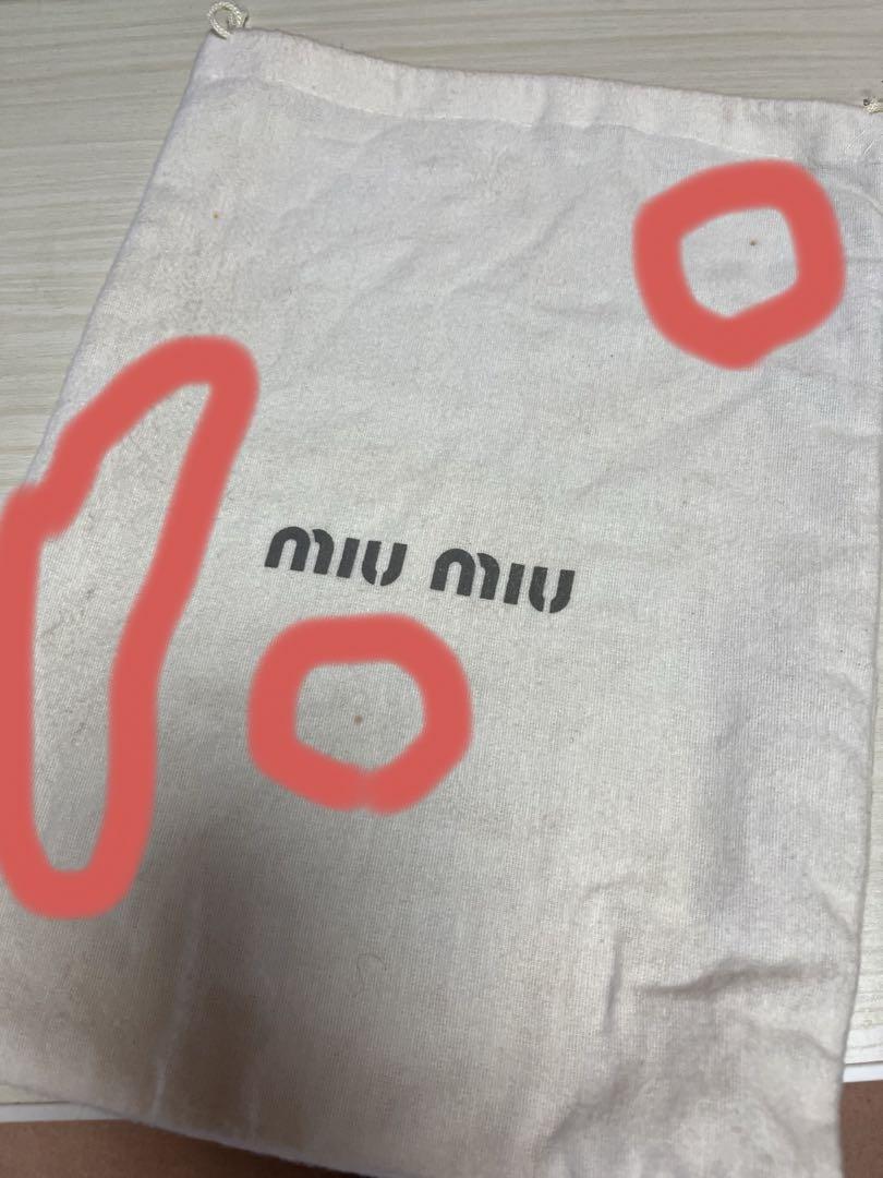 miu miu アーカイブ 肩掛けハンドバッグ 型押しロゴ 本革レザー黒 画像8