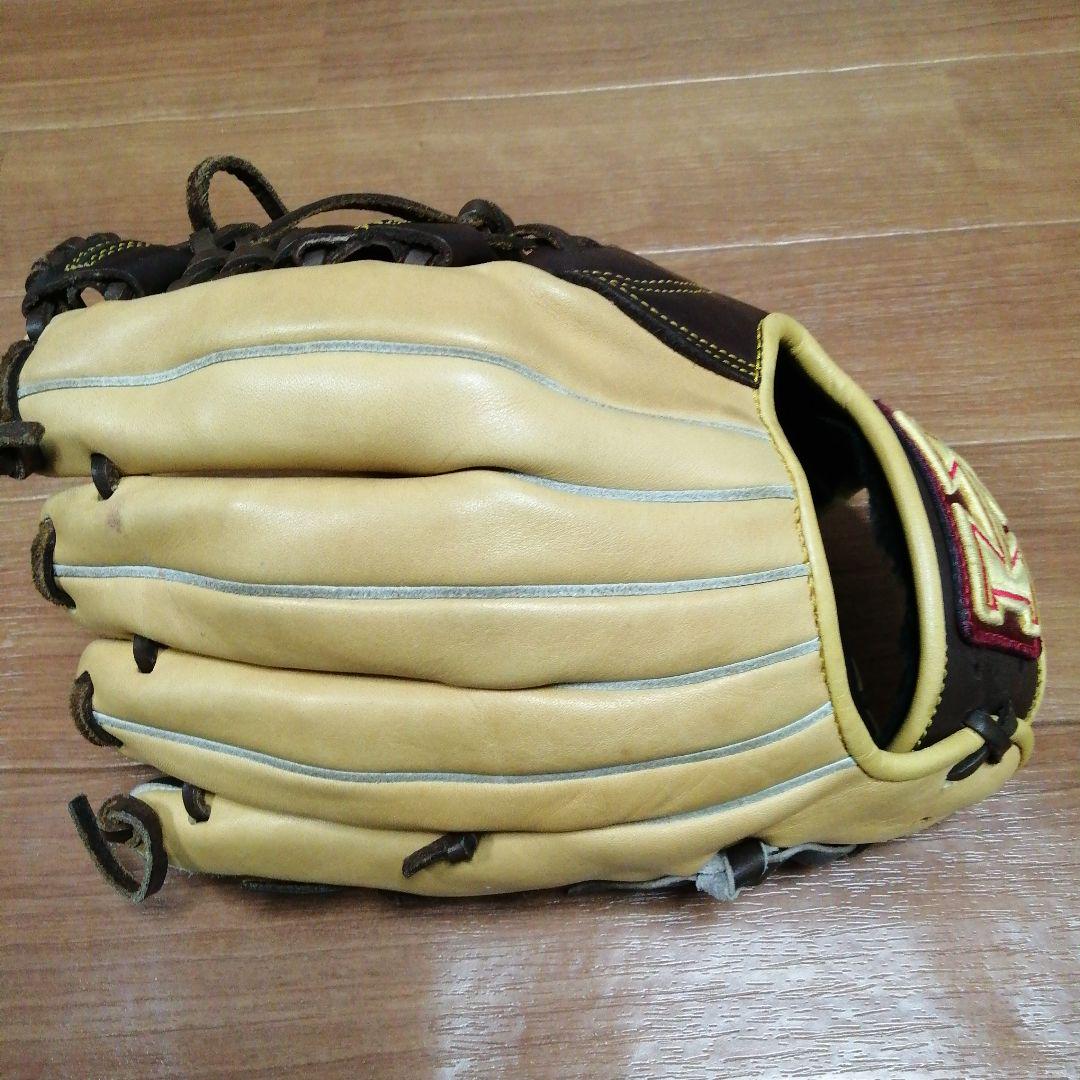 ハイゴールド軟式野球グローブ　内野手用　ベージュ茶色