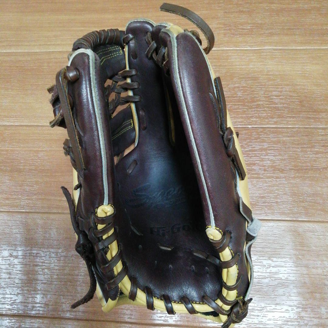 ハイゴールド軟式野球グローブ　内野手用　ベージュ茶色