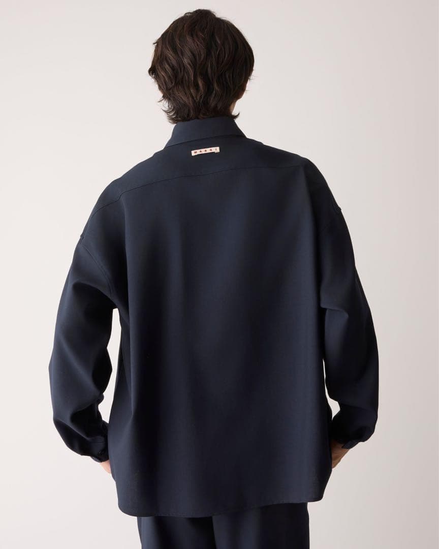 【美品】 MARNI マルニ トロピカルウール長袖シャツ ネイビー 48 【美品】 MARNI マルニ トロピカルウール長袖シャツ ネイビー 48