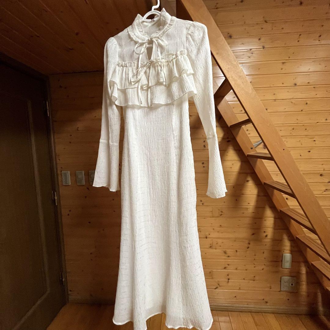 RoséMuse tiered frill bolero set