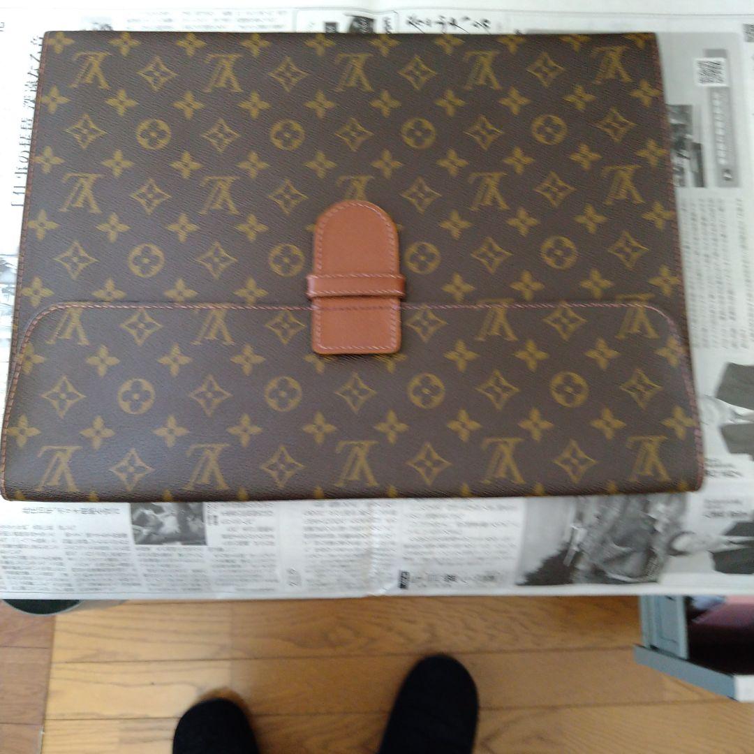 Louis Vuitton モノグラム クラッチバッグ中古 かなり昔 - メルカリ Louis Vuitton モノグラム クラッチバッグ中古 かなり昔 - メルカリ