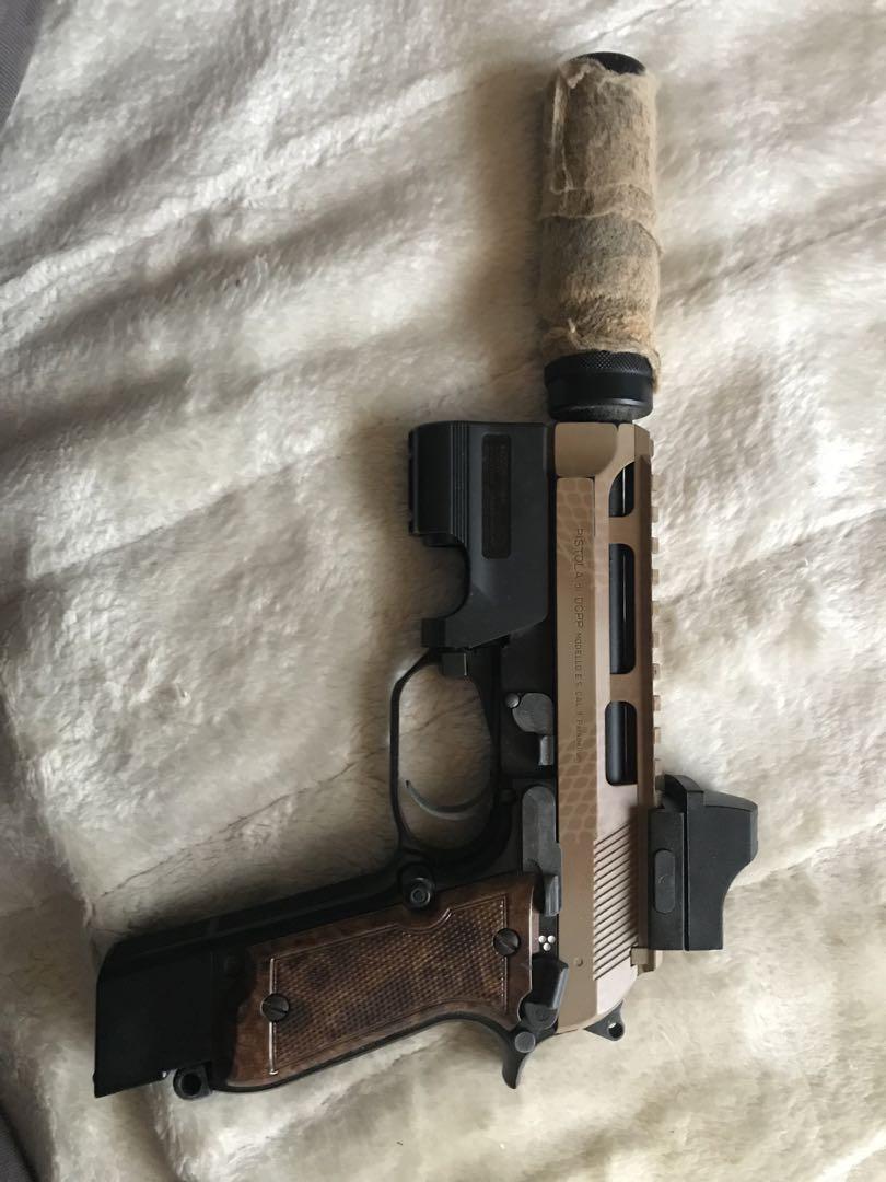 東京マルイ　m93r 内外カスタム