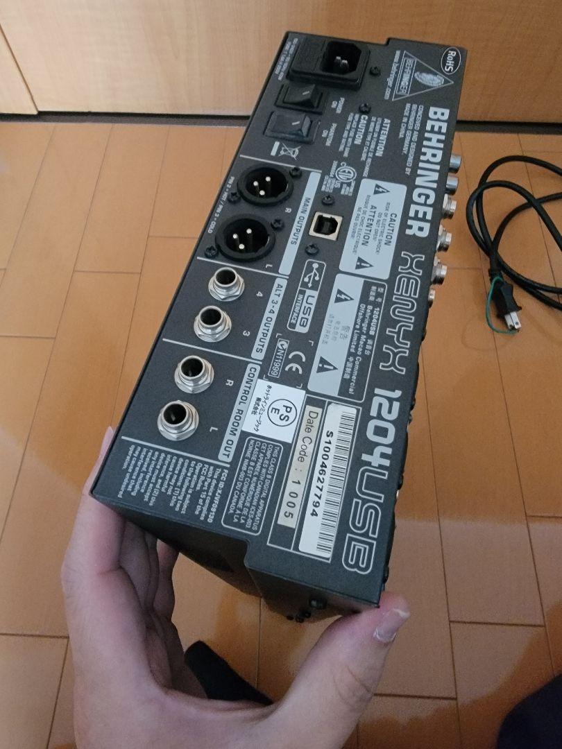 BEHRINGER XENYX 1204USB アナログミキサー