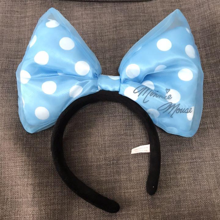 メルカリ ディズニーカチューシャ ミニー 水色 ドット ヘアバンド カチューシャ 499 中古や未使用のフリマ
