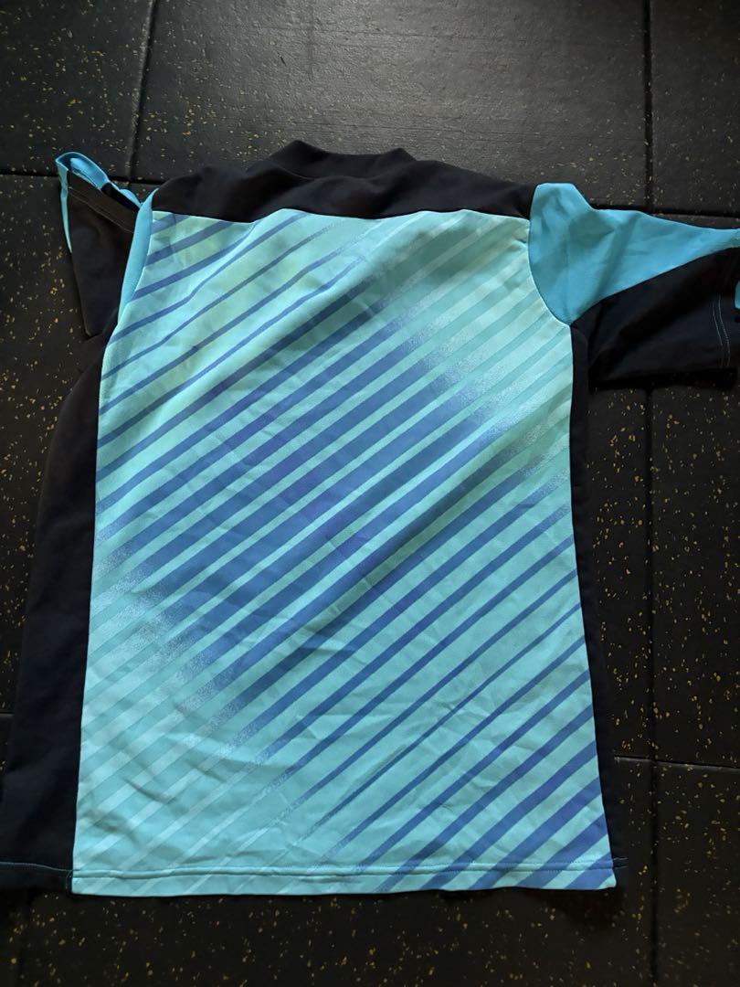 umbro サッカーシャツ Lサイズ 青・水色