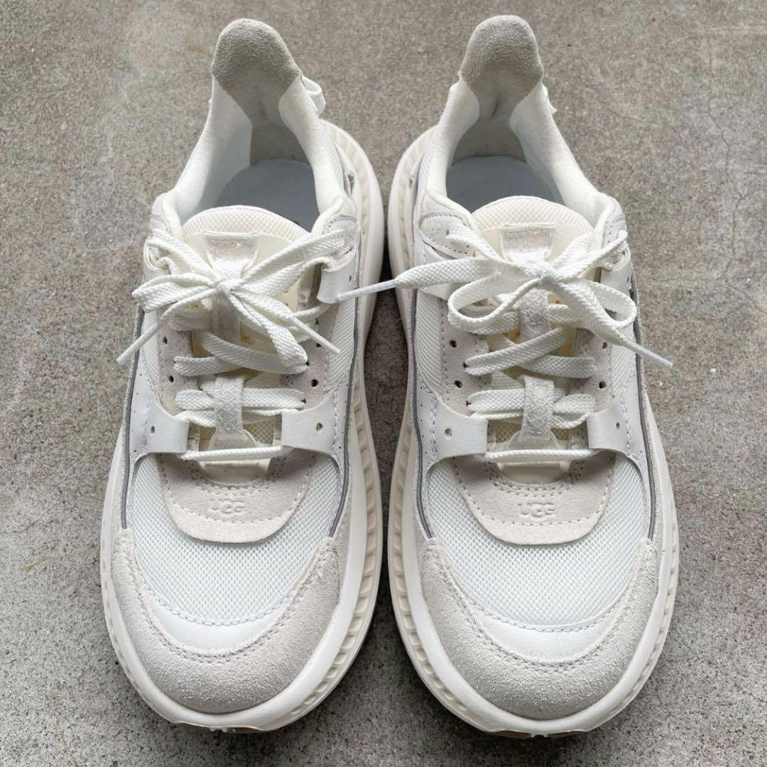 UGG CA805 V2 White 厚底スニーカー/ホワイト/24㎝