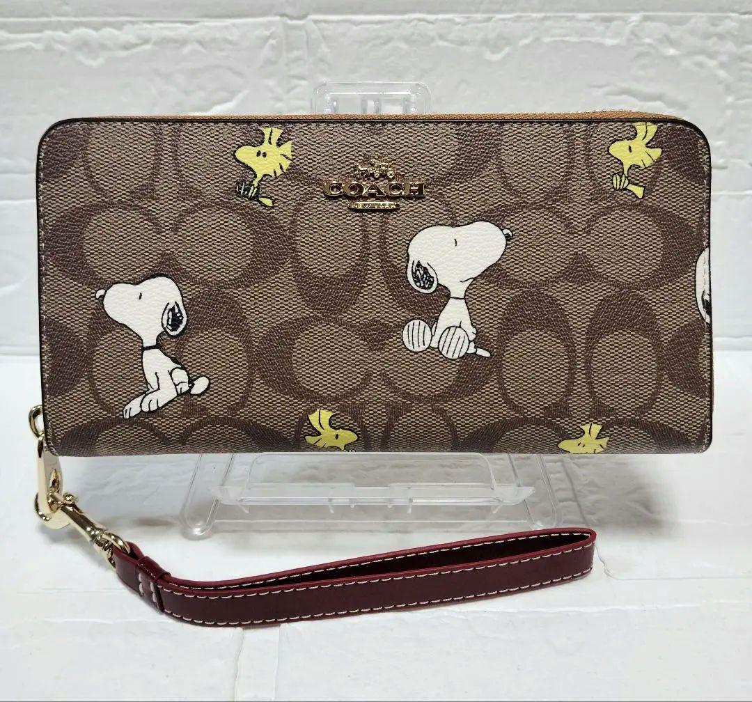 Amazon | コーチ レザー 長財布 スヌーピー COACH シグネチャー