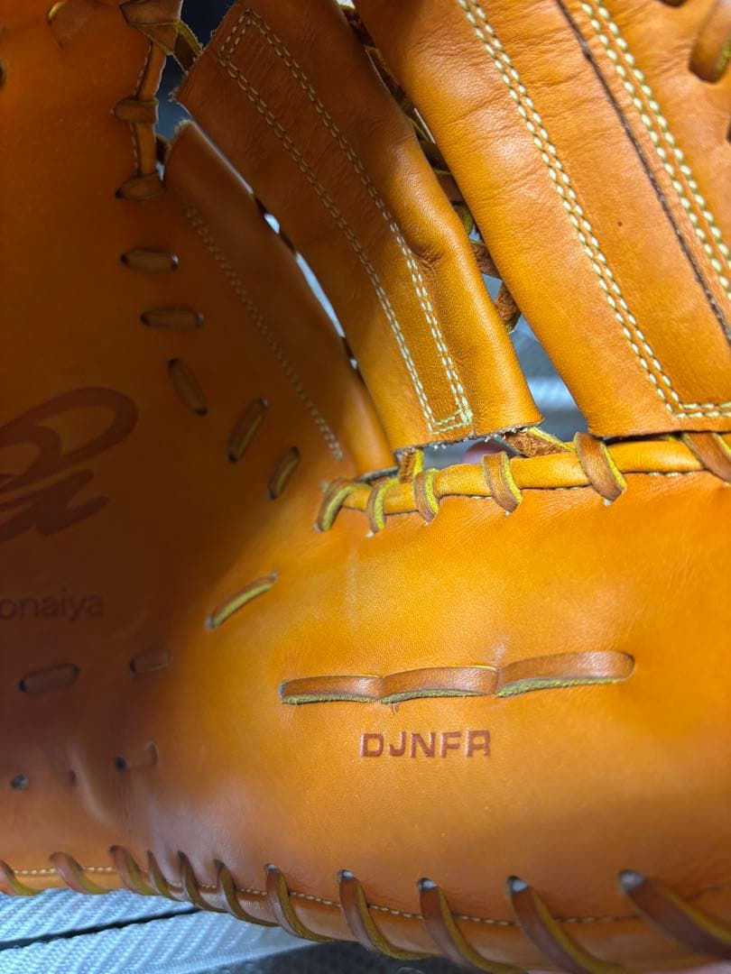 ドナイヤ 軟式 ファーストミット 左投げ ドナイヤ 軟式 ファーストミット 左投げ