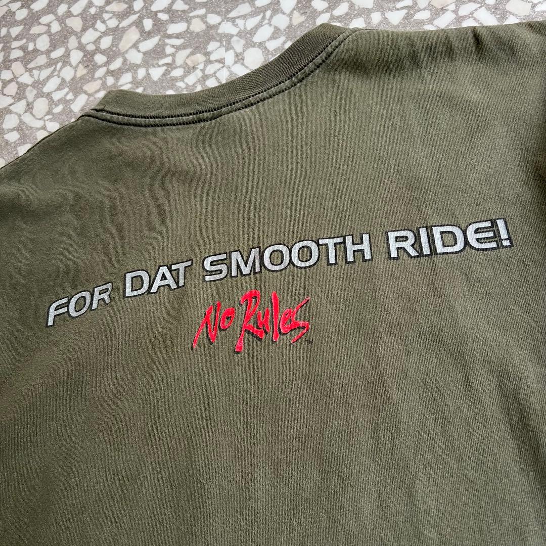 【90年代usa製、シングルステッチ】スケーターエイリアン古着プリントTシャツ