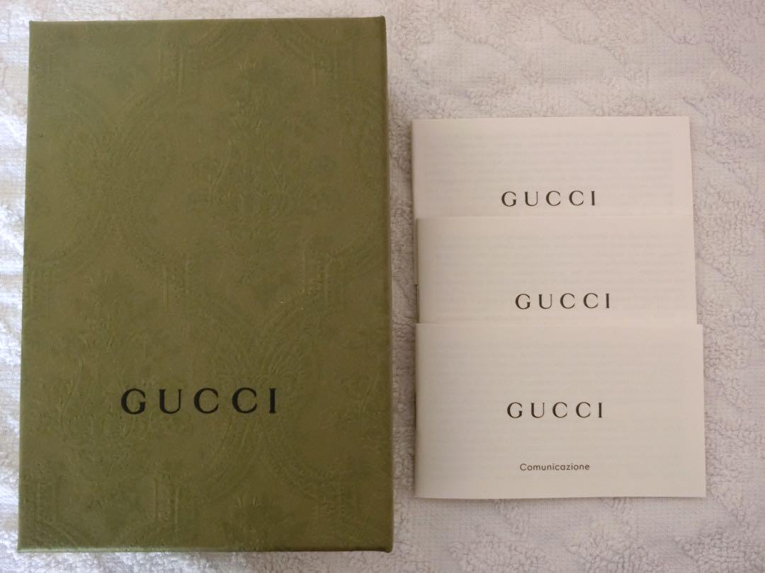 【新品】GUCCI 二つ折り財布　べージュ　GGキャンバス