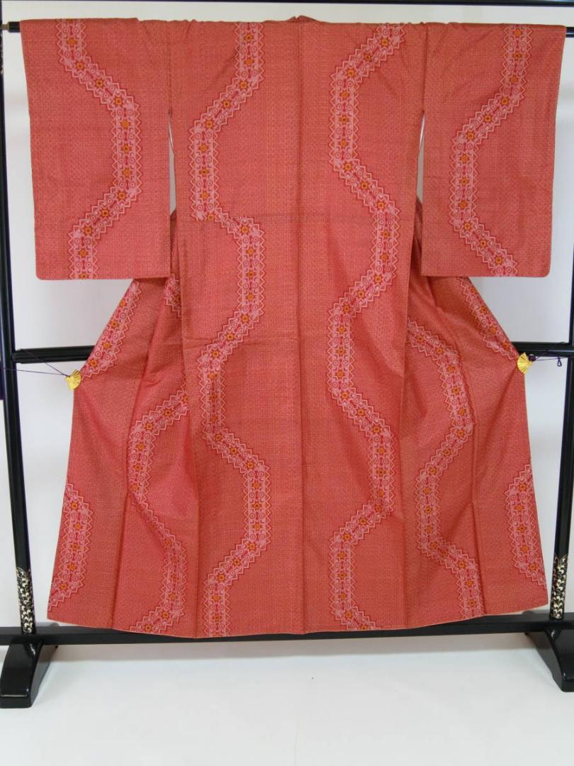 振袖 仮絵羽 桂由美 刺繍 ストーン 金彩 紋意匠 正絹 未仕立て品 八掛付き 振袖 仮絵羽 未仕立て品 八掛付き 赤系 正絹 桂由美 刺繍 金彩