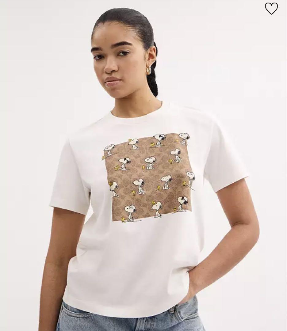 【COACH X PEANUTS】スヌーピー シグネチャー スクエア Tシャツ