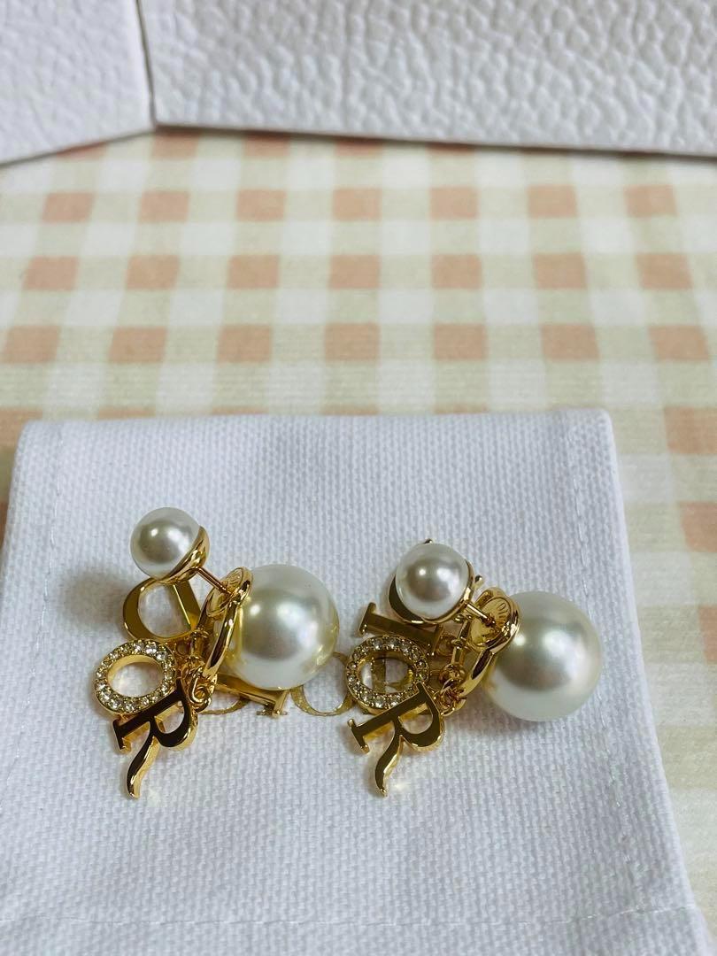 クリスチャンディオール　ピアス パール