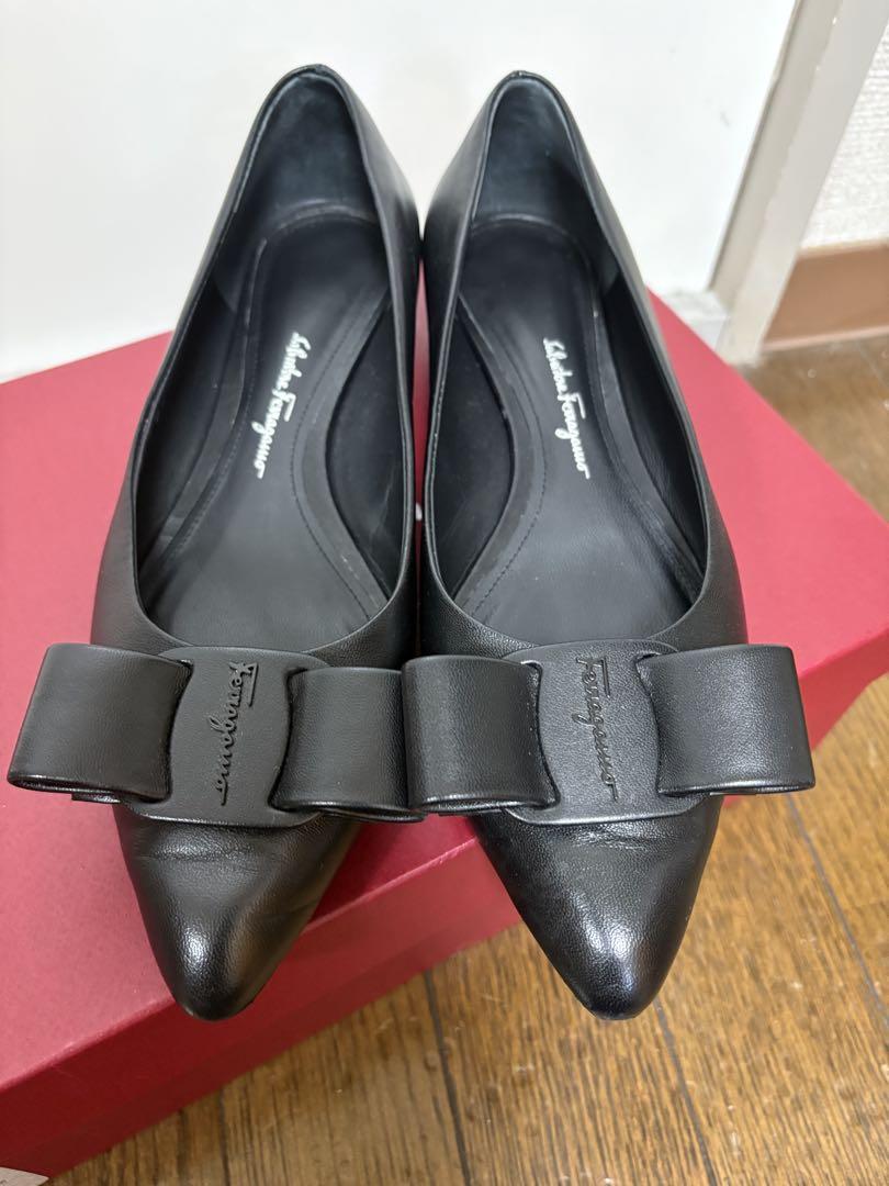 フェラガモ VIVA 7サイズ　フラット パンプス 黒　24cm
