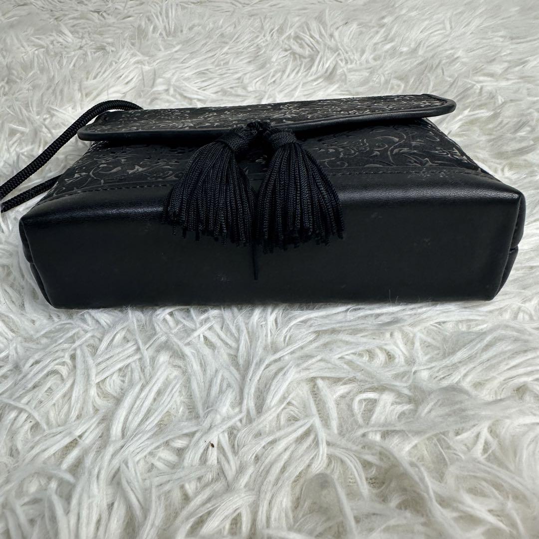 美品 インデンヤ 印傳屋 黒 エンボス加工ショルダーバッグ i9beti.org