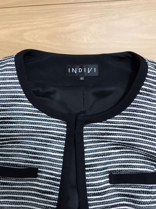 INDIVI ツイード　ノーカラーセットアップスーツ