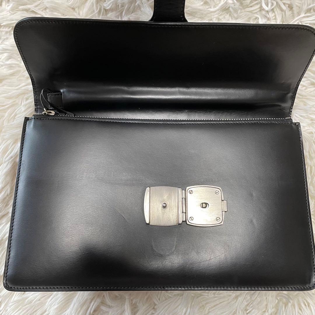 買い物ダンヒル dunhill セカンドバッグ 鍵付 クラッチバッグ レザー