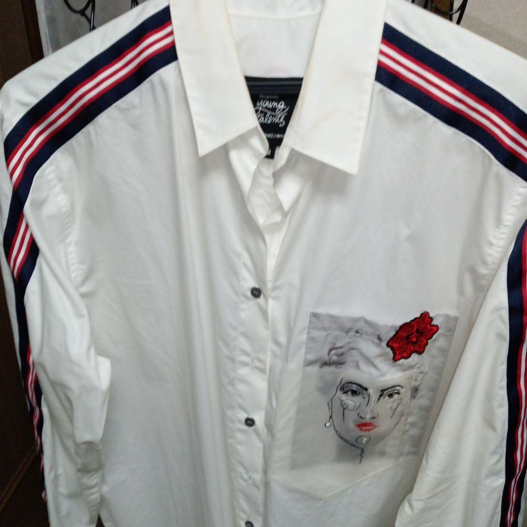 新品入荷 Desigual．young talents ホワイトシャツ M トップス