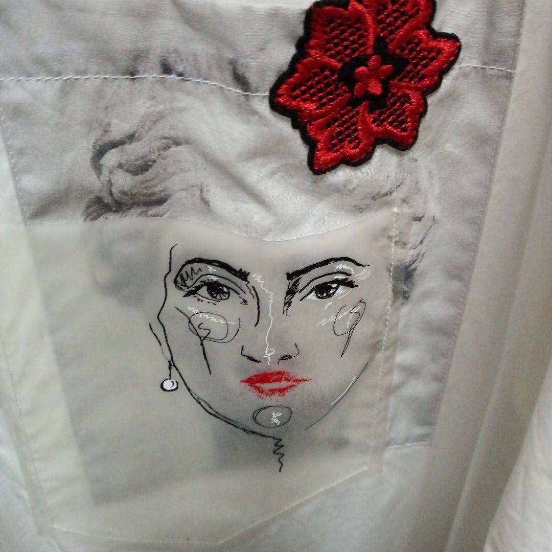 Desigual．young talents ホワイトシャツ M
