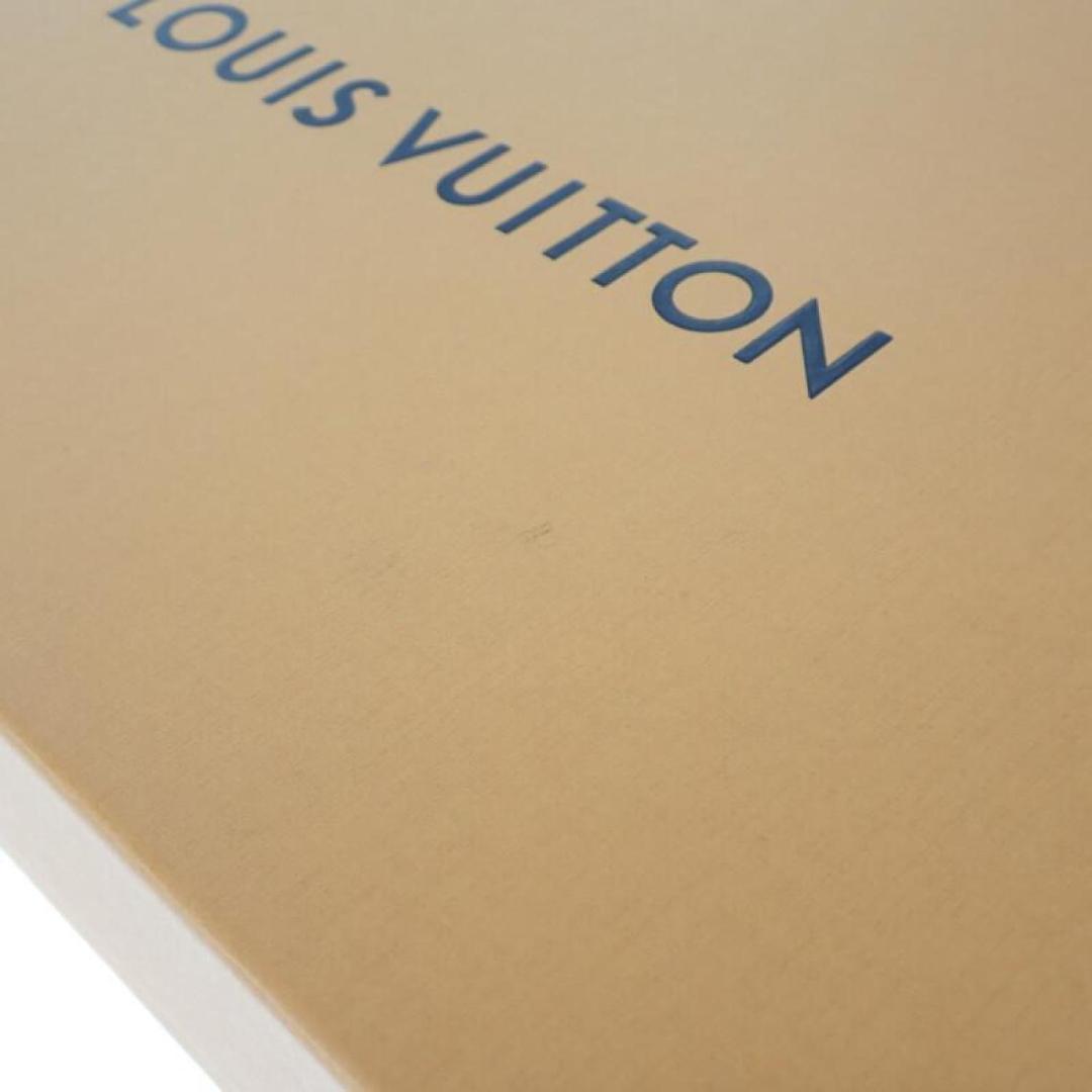 グラデーションがおしゃれ【Louis Vuitton】LVSEモノグラムTシャツ