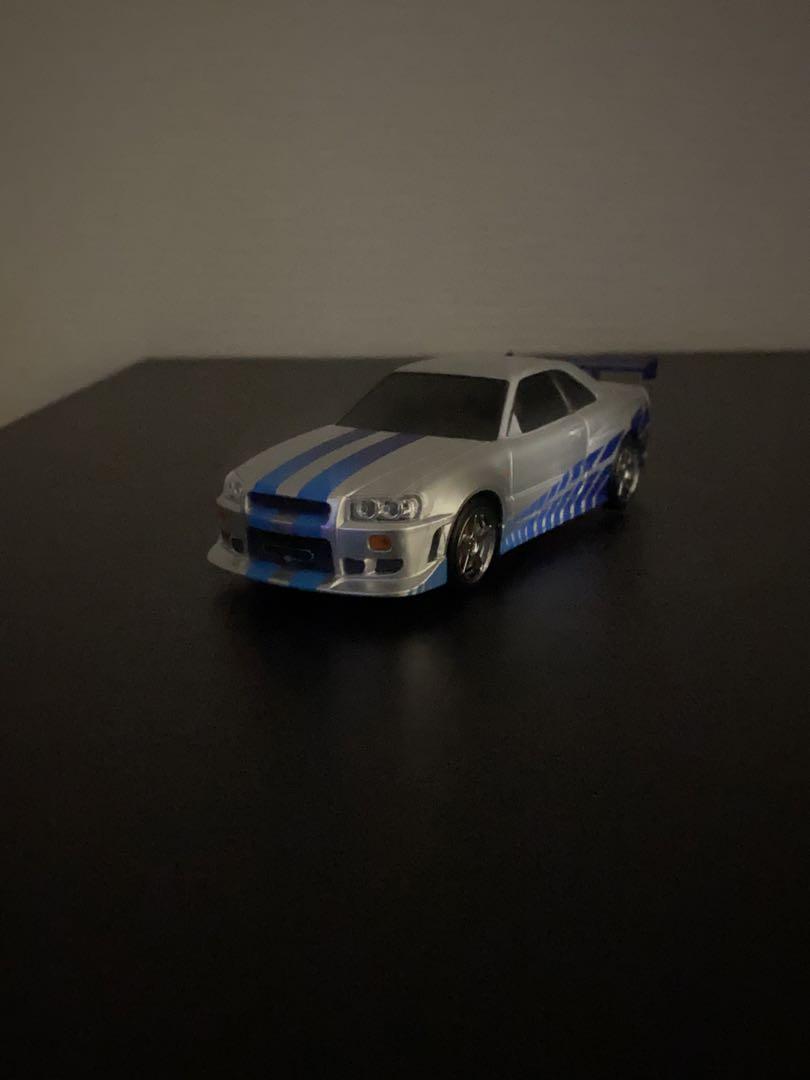 スカイライン GT-R LEDライト付きミニカー