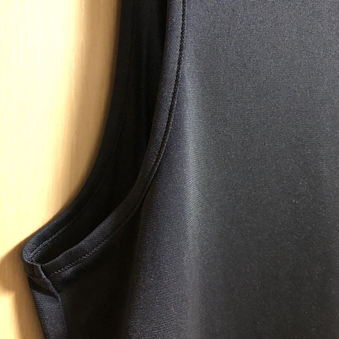 ネイビー