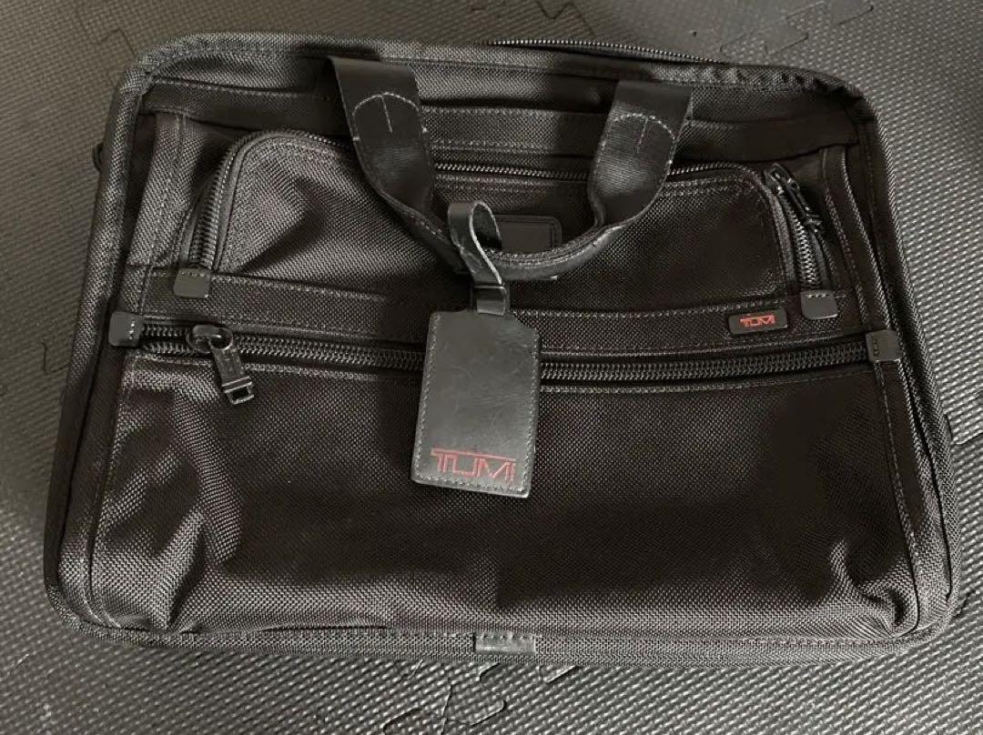 TUMI ビジネスバッグ 黒
