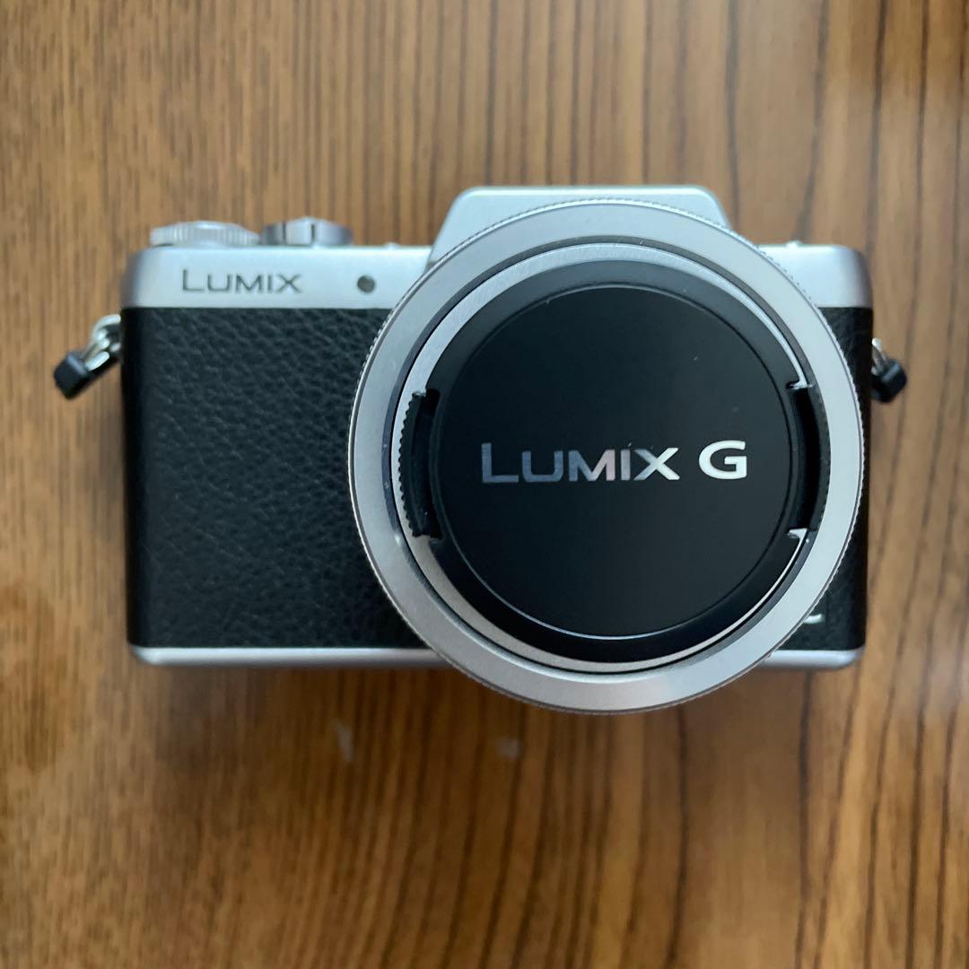 Panasonic DMC-GF7W ミラーレス一眼 本体