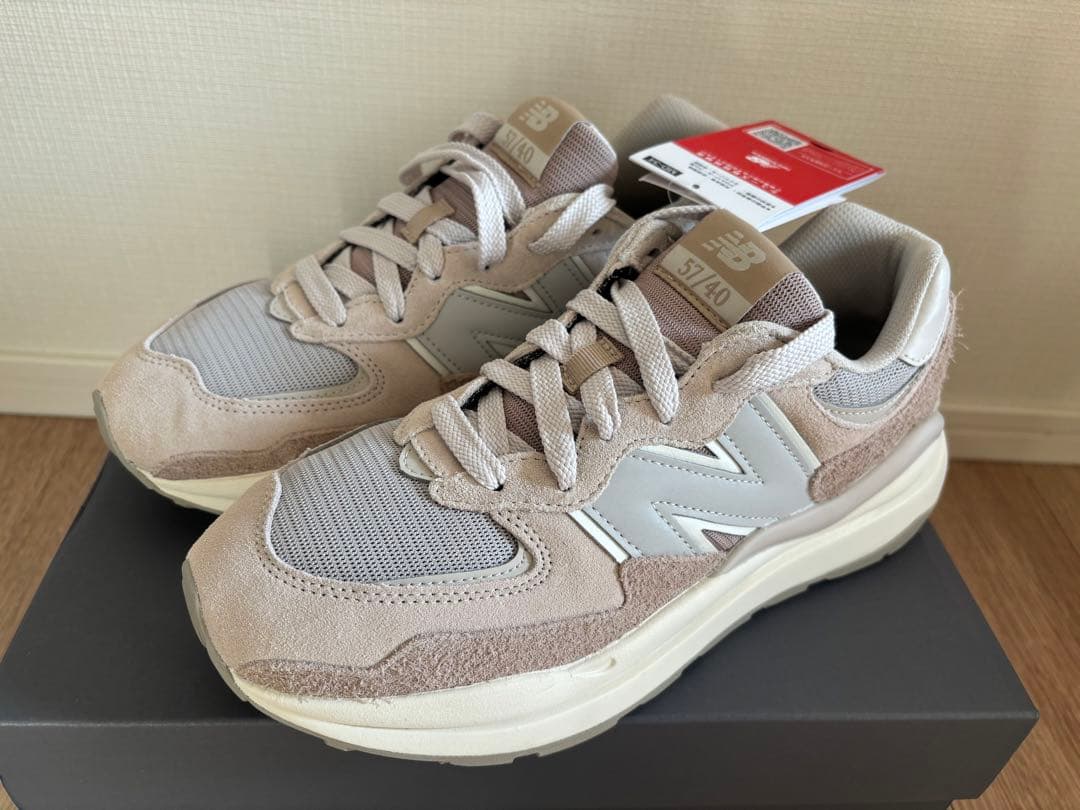 27.0　 New balance M5740　PSI