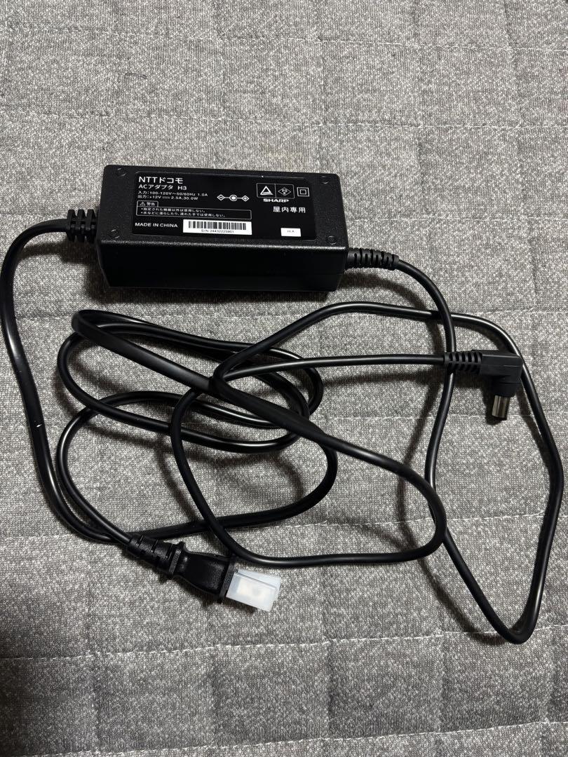 docomo home 5G HR02 モバイルルーター