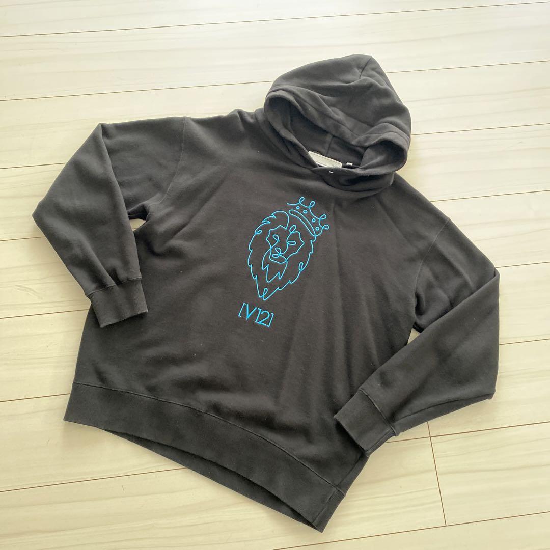 極美品！V12 ヴィトゥエルヴロゴ刺繍パーカーユニセックス