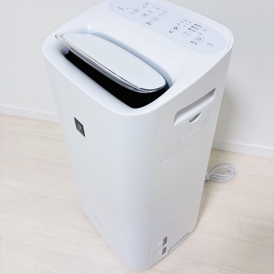 【極美品】SHARP 除加湿空気清浄機 ホワイト KI-RD50-W