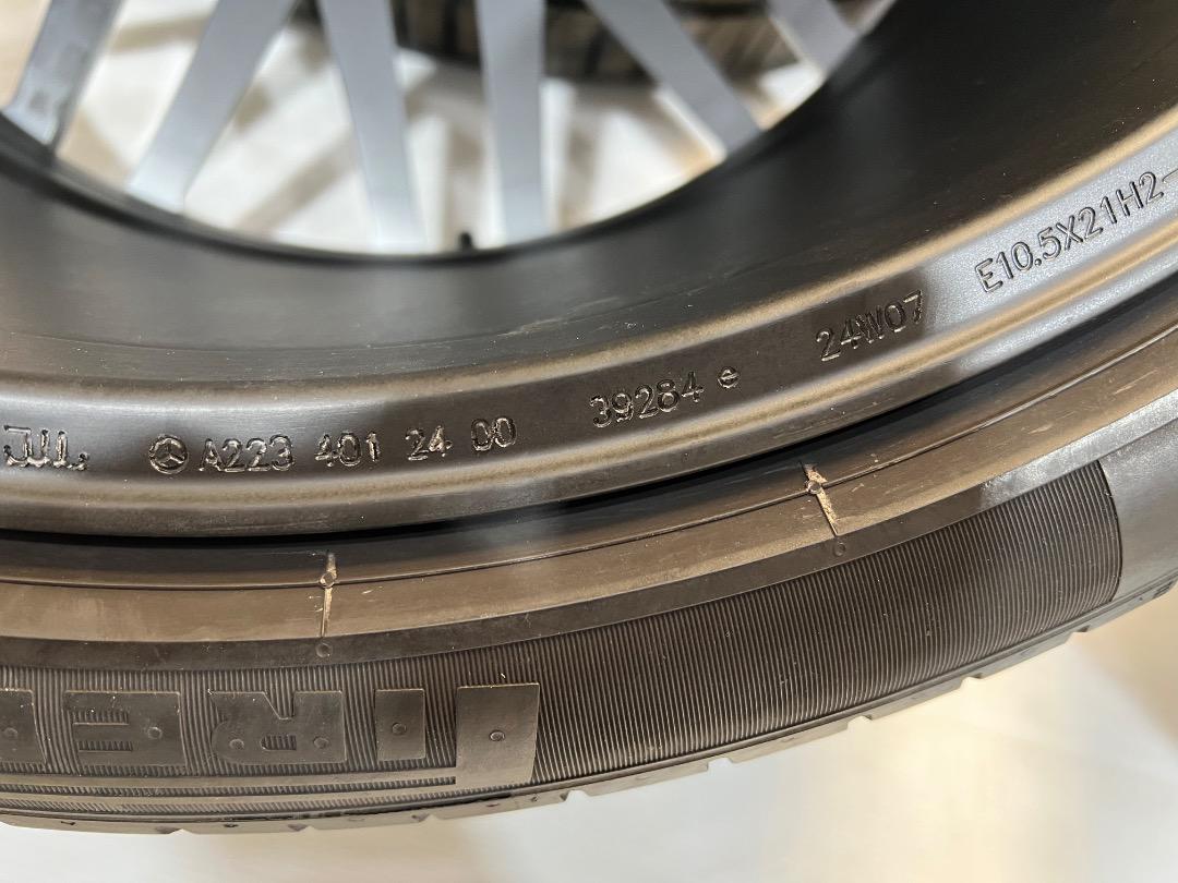 現行ベンツAMG S63/純正SクラスW223 21インチ