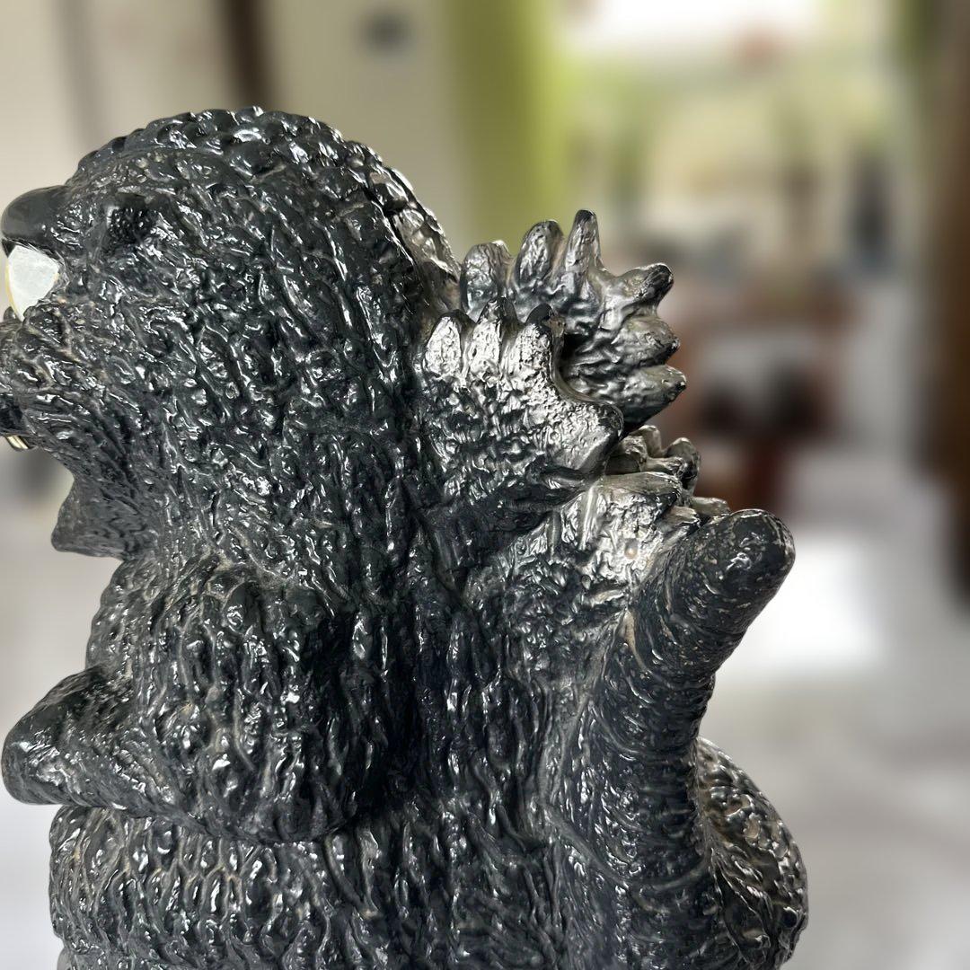 希少】GODZILLA ゴジラ 貯金箱 1994年製 - メルカリ