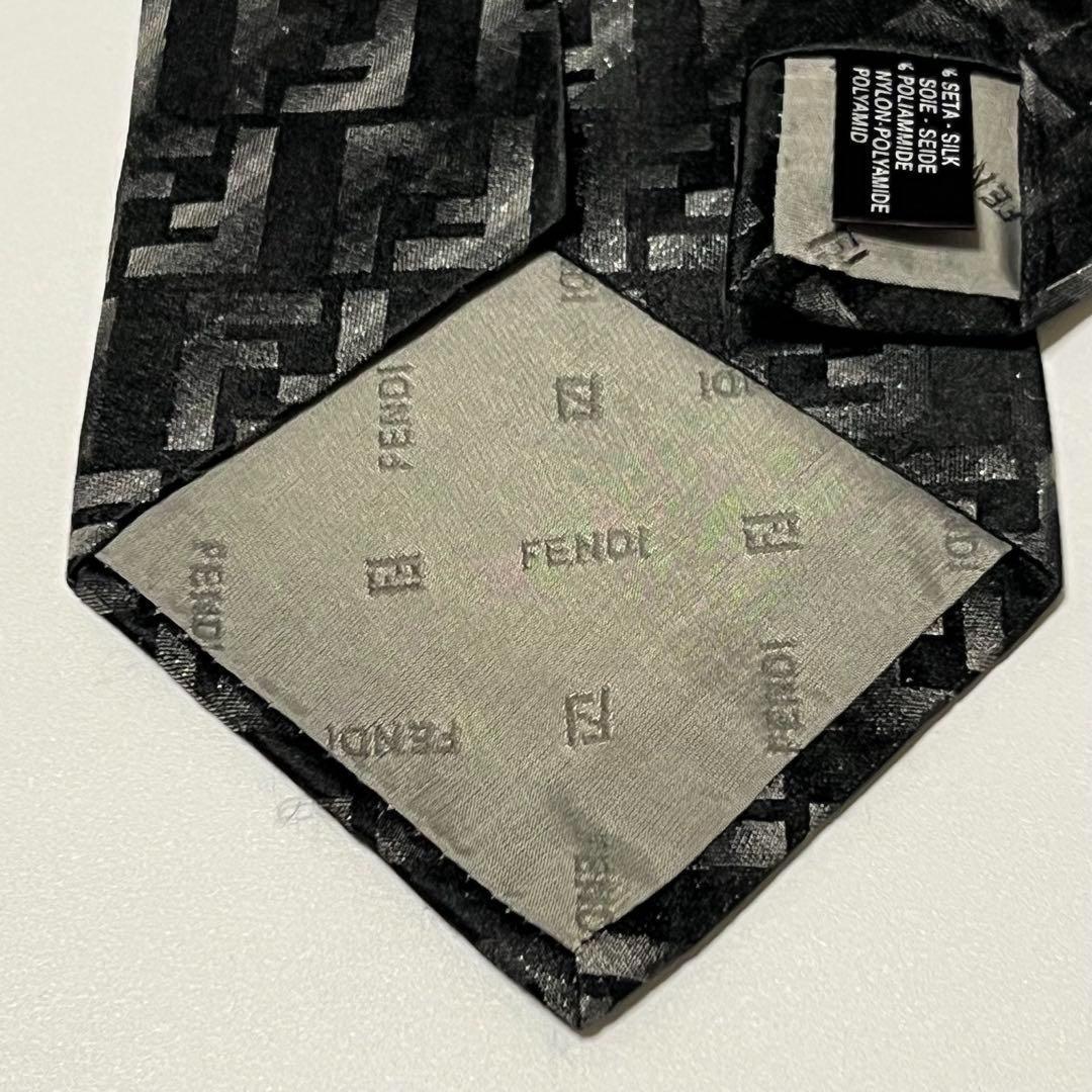 FENDI ズッカ柄 FFロゴ ブラック ネクタイ 4-128.50 - メルカリ