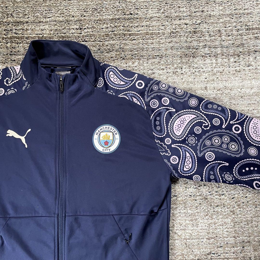 PUMA マンチェスターシティ ジャケット ペイズリー柄