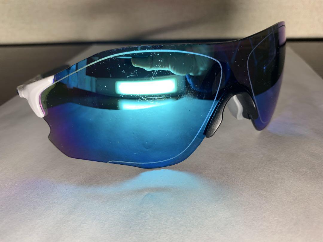 Oakley プリズムレンズサングラス