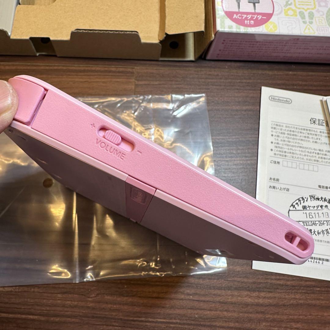 ピンク