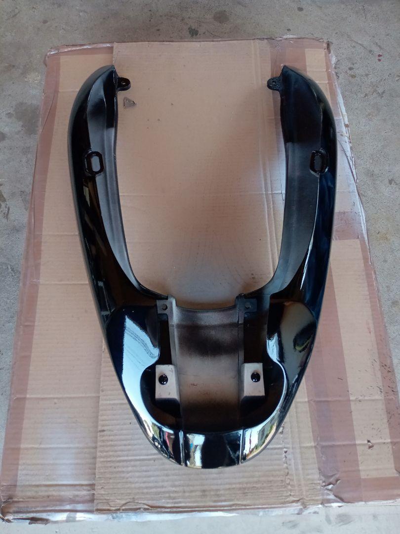 Kawasaki バリオス2 タンク リアカウル 火の玉 塗装後未使用