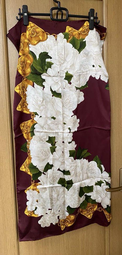 CHANEL シルク100%スカーフ ボルドー×ゴールド レディース