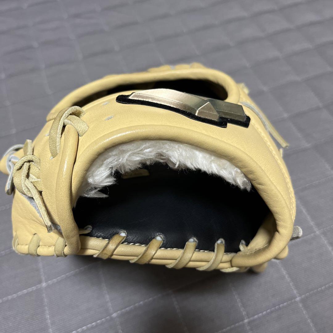 ミズノ軟式野球グローブ　グローバルエリート内野手用