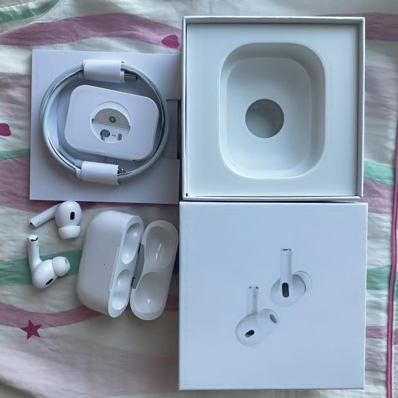 AirPods Pro第2世代　Lightning